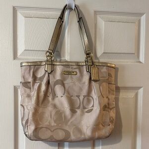 Coach F19637 Signature Metallic Jacquard Gallery Tote Champagne Gold Shoulder